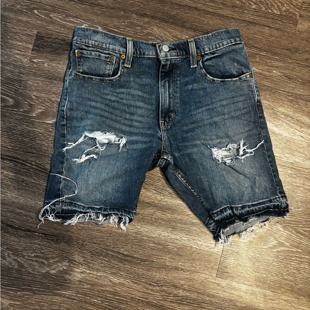Levi shorts size 33 for men